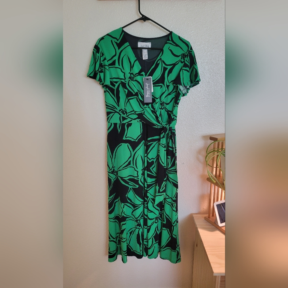 Joseph Ribkoff Green and Black Floral Dress, Size 8